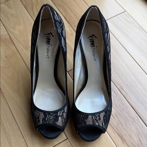 FIONI Clothing Black Lace Peep-Toe Heels